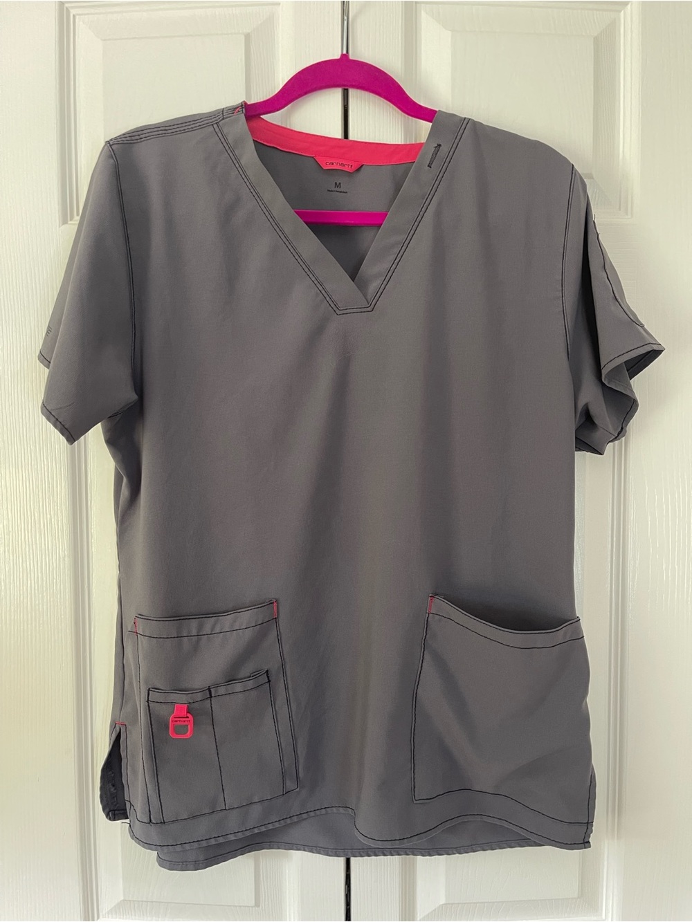 Carhartt Force Scrub Top Gray with Pink Accent 
Women’s M